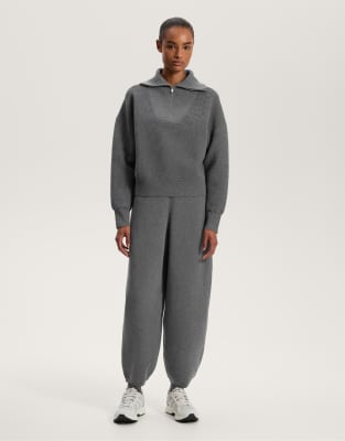 OYSHO - Strickhose in meliertem Dunkelgrau in Kokon-Passform