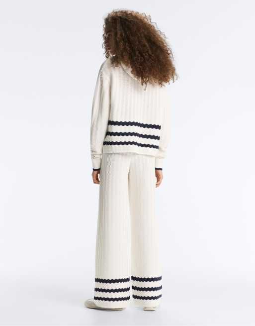 OYSHO – Strickhose in Wollweiß mit Wellenmuster und geradem Bein, 2 von 4