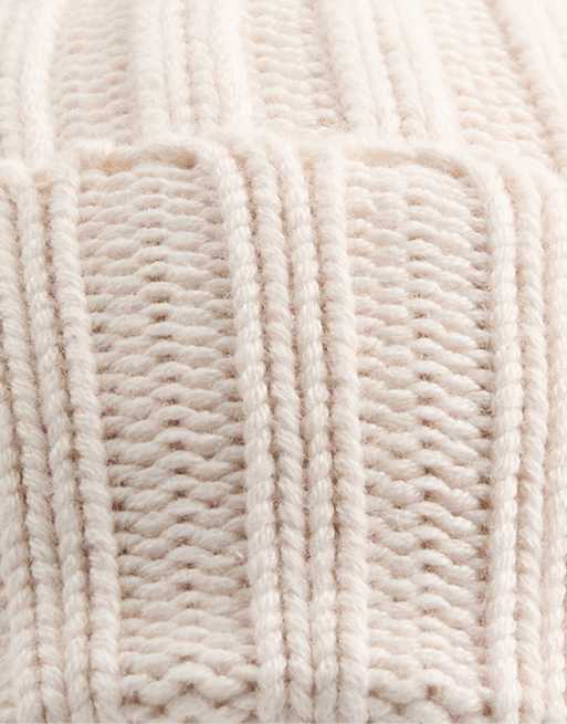 OYSHO Strickmütze mit Bommel aus Baumwolle in Ecru, 3 von 4