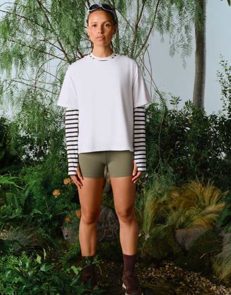 OYSHO Striped long-sleeve technical t-shirt in black - view 1