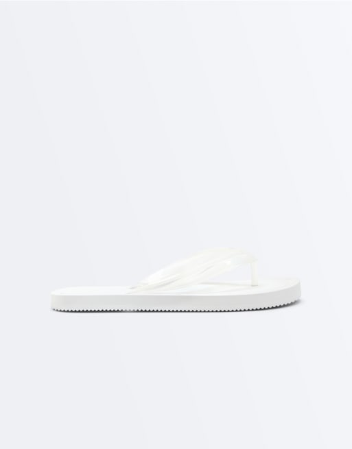 OYSHO – Strukturierte Strand-Sandalen in Weiß, 4 von 4