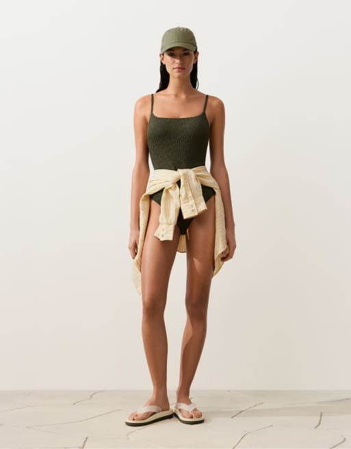 OYSHO – Strukturierter Badeanzug in dunklem Khaki mit Leopardenmuster, 4 von 4