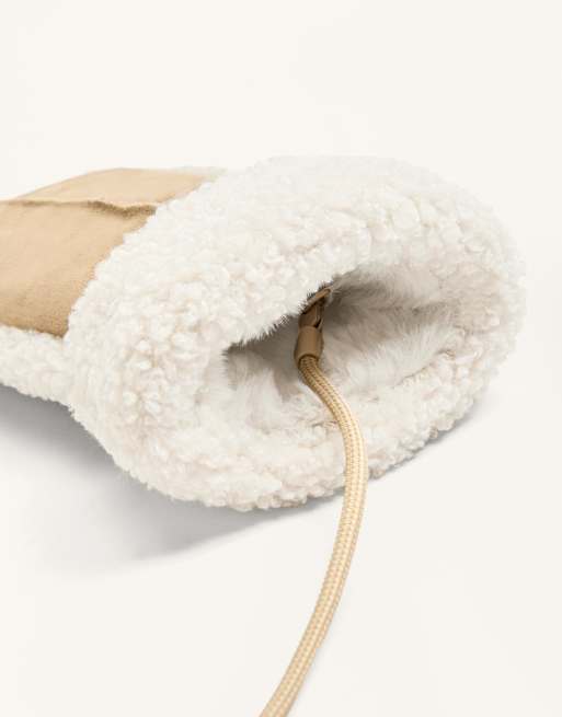 OYSHO Suede and faux-shearling mittens with cord in toasted brown, 3 of 3