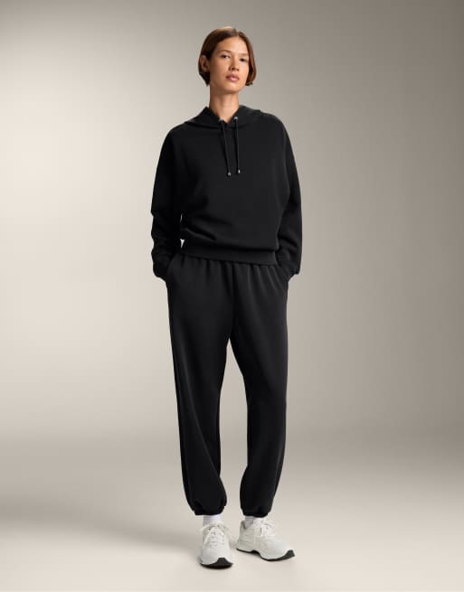OYSHO – Svart sweatshirt i borstad modalmix med huva och boxig passform, 2 av 4