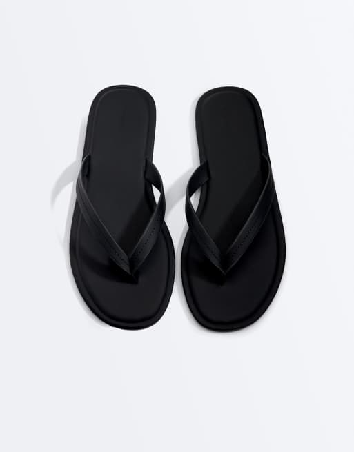 OYSHO – Svarta, platta sandaler med dekorativ söm, 3 av 4