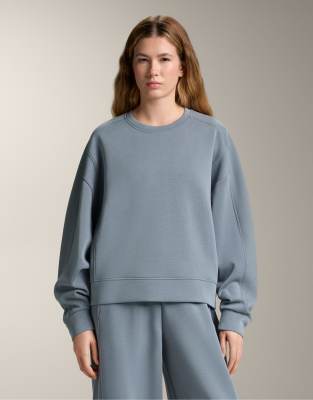 OYSHO - Sweatshirt in Graublau mit angerautem Modal und seitlicher Rippstruktur