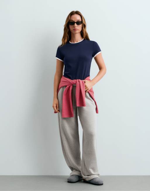 OYSHO - T-shirt a maniche corte in misto cotone blu navy a coste doppie, 2 di 5