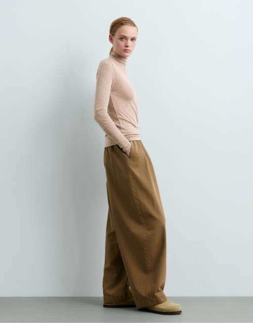 OYSHO T-Shirt als Baselayer aus Rippstrick in Mink, 2 von 5