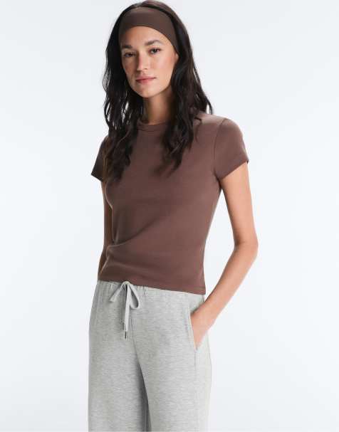 OYSHO - T-shirt attillata in misto cotone marrone a coste - view 1