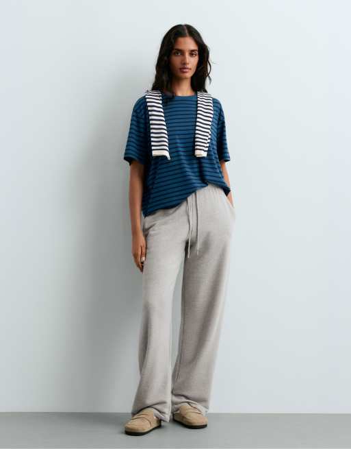 OYSHO T-shirt corta a maniche corte squadrata in misto cotone a righe navy, 2 di 5