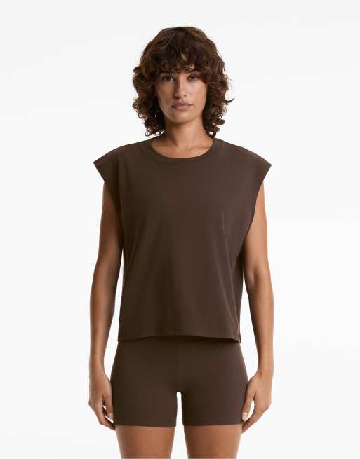 Oysho - T-shirt senza maniche marrone scuro in misto cotone senza cuciture
