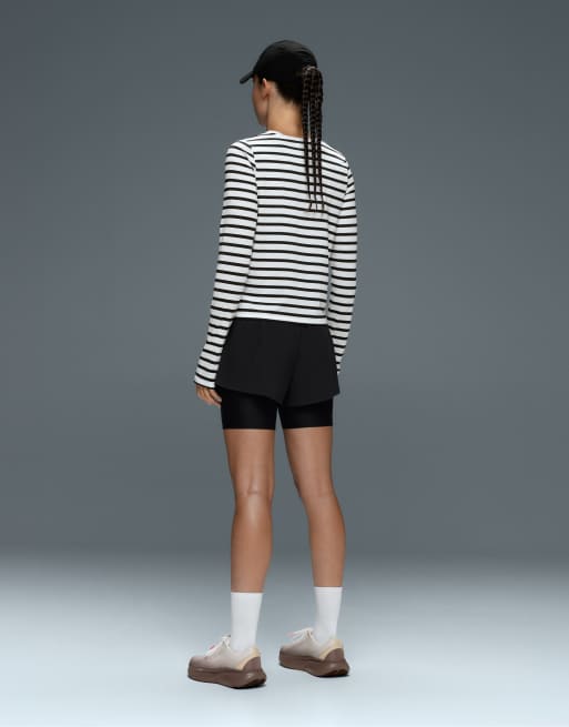OYSHO T-shirt tecnica a maniche lunghe a righe nera, 5 di 7