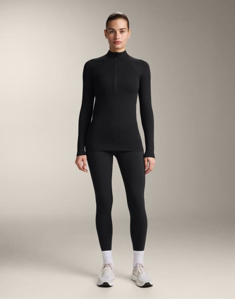 OYSHO - T-shirt tecnica nera senza cuciture - view 1