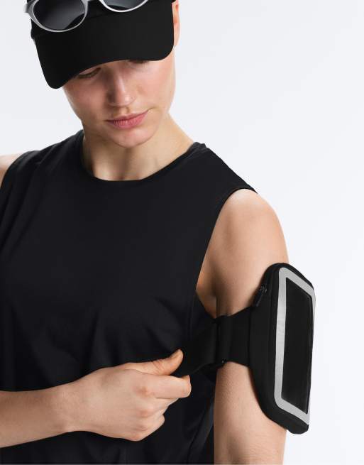 OYSHO - T-shirt tecnica senza maniche nera, 6 di 7
