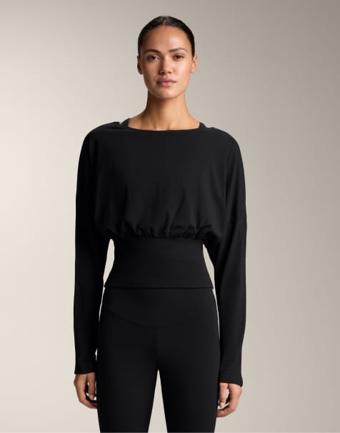 OYSHO – Tailliertes T-Shirt aus Baumwollmix in Schwarz - view 1