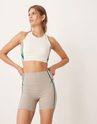 Oysho - Tanktop in blassem Ecru mit Kompressions-Streifen-Neutral