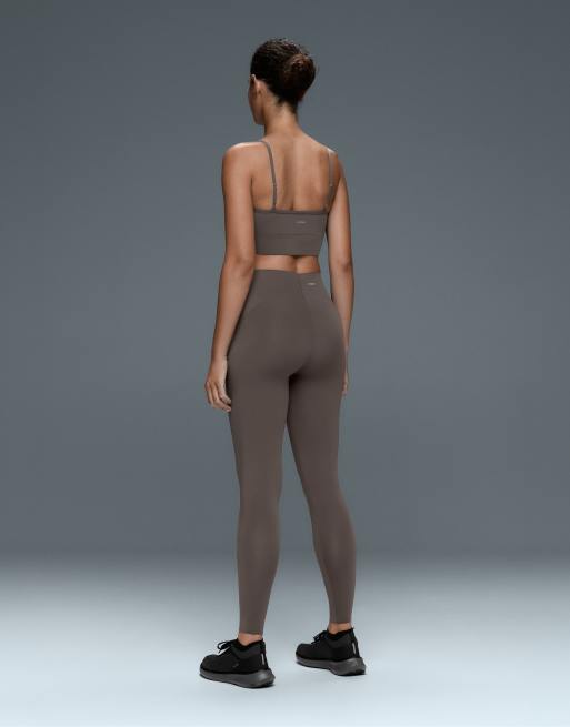 OYSHO tanktop med rynkedetalje i brun-khaki, 4 af 6