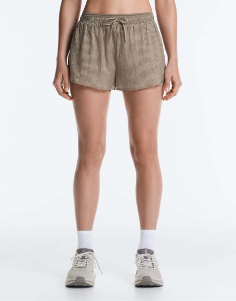OYSHO – Technical – Brungrå, rutiga 2-i-1-shorts med medelhög midja - view 1
