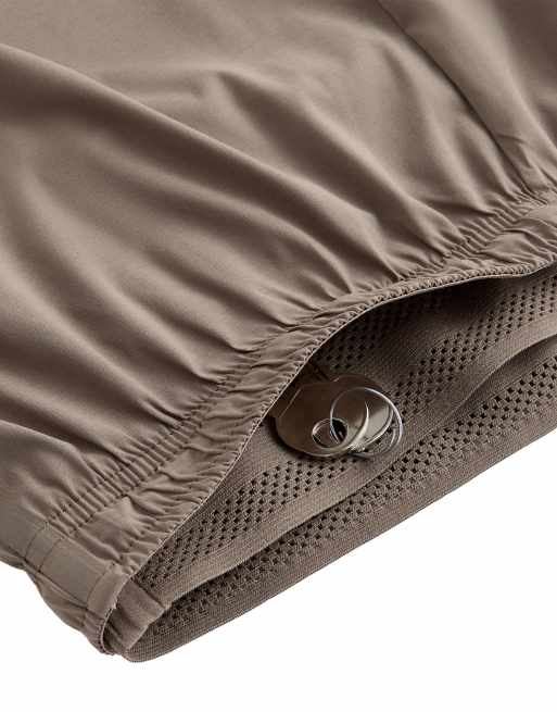 OYSHO Technical mid rise 2-in-1 shorts in brown, 6 of 7