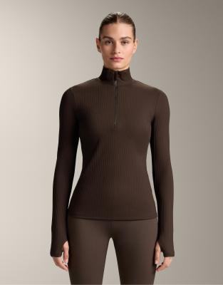 OYSHO - Thermal - Geripptes Baselayer-T-Shirt in Braun-Brown