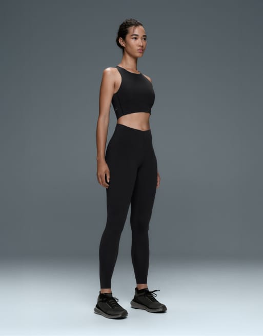 OYSHO V-cut light-touch 65cm ankle-length leggings in black, 2 of 7