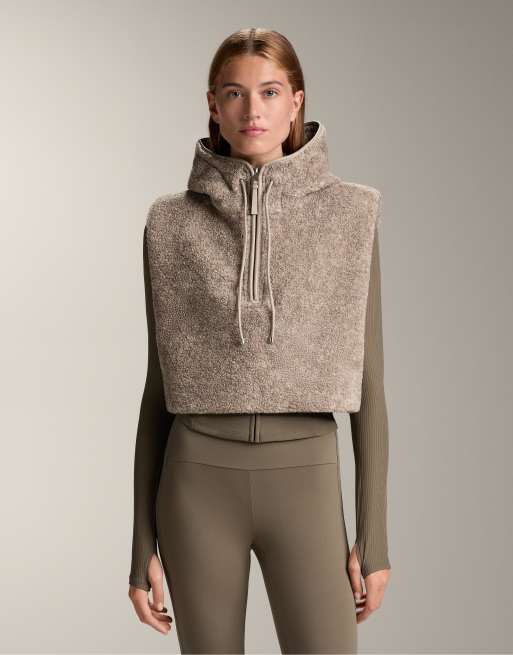 OYSHO - Veste à capuche sans manches en imitation peau de mouton - Vison chiné