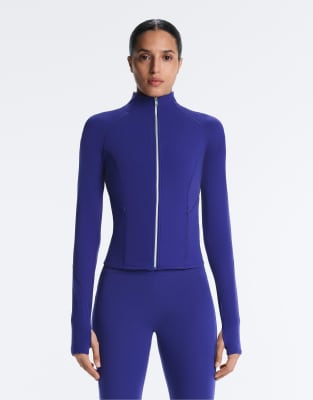 OYSHO - Veste légère et chaude en tissu technique - Bleu de cobalt