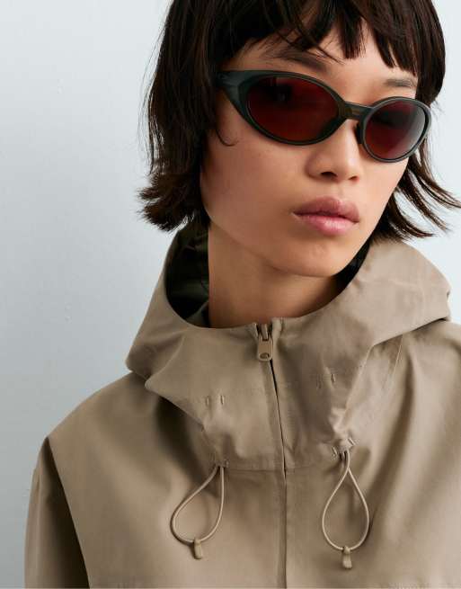 OYSHO veste technique courte en toile color block imperméable 10k en écru pâle, 3 de 6