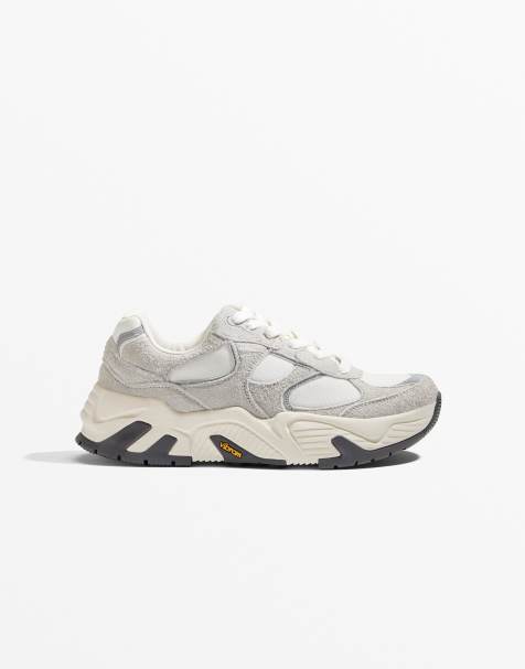 Oysho – Vibram® XS Trek – Sneaker in Grau - view 1