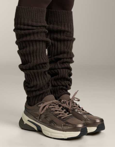 OYSHO Viscose blend legwarmers in brown - view 1