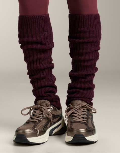 OYSHO Viscose blend legwarmers in dark maroon - view 1