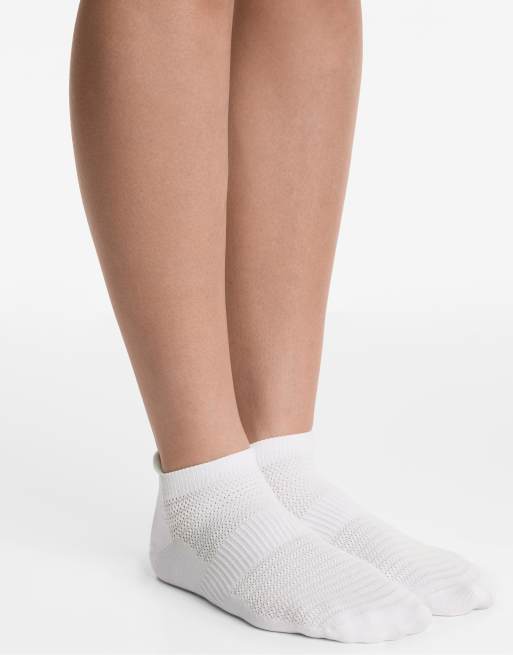 Oysho – Vita, osynliga strumpor i polyamidmix med hälflik, 3-pack, 3 av 4