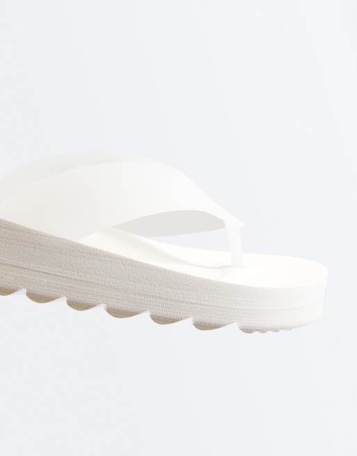 OYSHO – Vita platåsandaler, 4 av 4