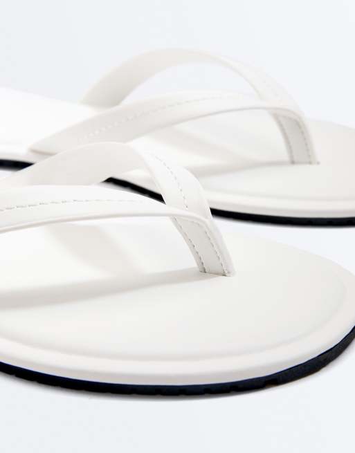 OYSHO – Vita, platta sandaler med dekorativ söm, 4 av 4