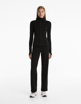 OYSHO - Warme Hose in Schwarz mit geradem Bein und hohem Bund