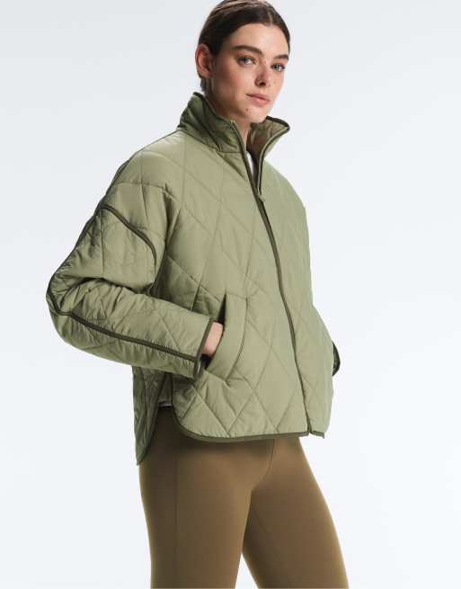 OYSHO – Wasserabweisende, wattierte Jacke in Grün mit Fellex® Aearogel-Füllung, 2 von 4