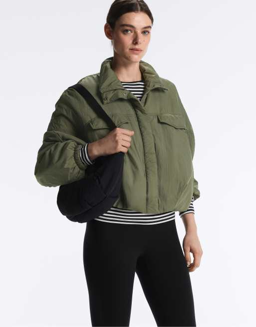 OYSHO Waterrepellent fellex® aerogel balloon jacket in khaki, 2 of 4