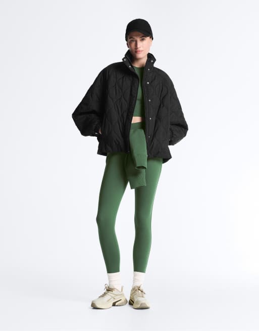 OYSHO Waterrepellent fellex® aerogel padded jacket in black, 2 of 4