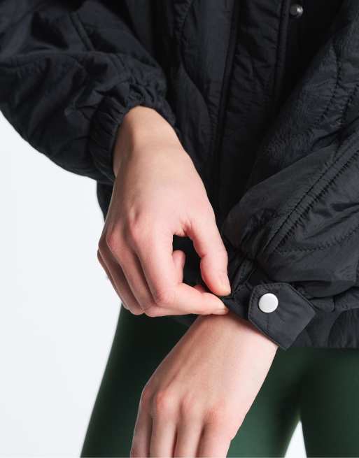 OYSHO Waterrepellent fellex® aerogel padded jacket in black, 4 of 4