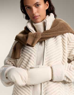 OYSHO - Wattierte Fäustlinge in Ecru mit Besatz aus Lammfellimitat-Neutral