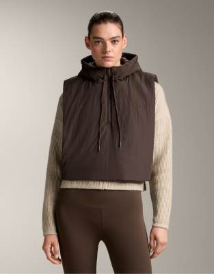 OYSHO - Wattierte Weste in Braun-Brown