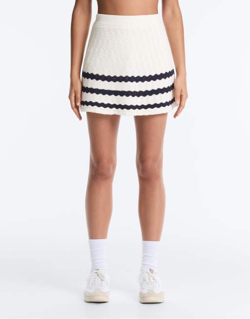 OYSHO Wave knit short skirt in pale ecru, 2 of 4