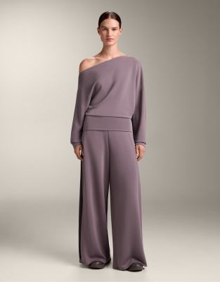 OYSHO - Weiche Hose aus Modal in Flieder mit weitem Bein und seitlichen Bundfalten-Lila