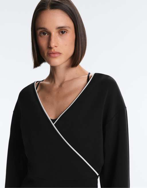 OYSHO – Wickel-Sweatshirt aus weichem Modal in Schwarz mit Kontrast-Besatz, 2 von 4