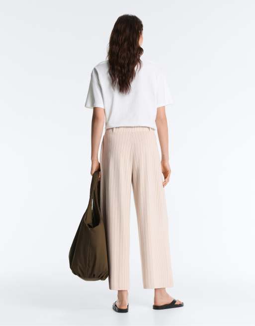 OYSHO Wide-leg crop trousers with pleats and stripes in sandy, 3 of 4