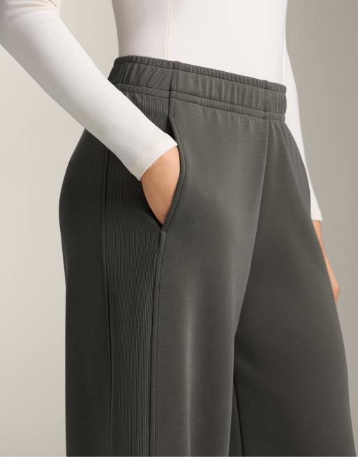 OYSHO Wide-leg straight trousers with side rib and brushed modal in dark grey, 2 of 4