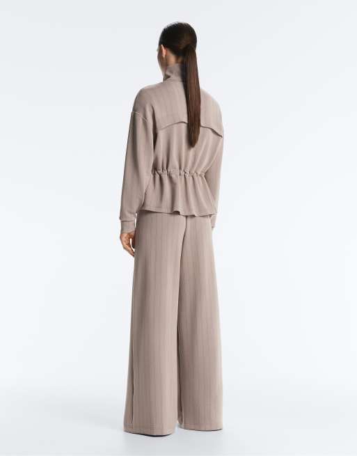 OYSHO Wide leg striped trousers with soft touch modal in pale taupe, 3 of 4