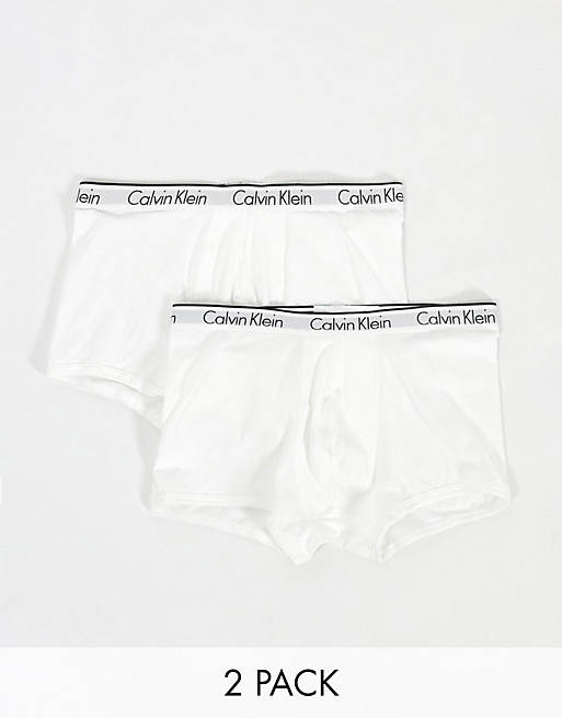 Pack de 2 calzoncillos en blanco de Calvin Klein