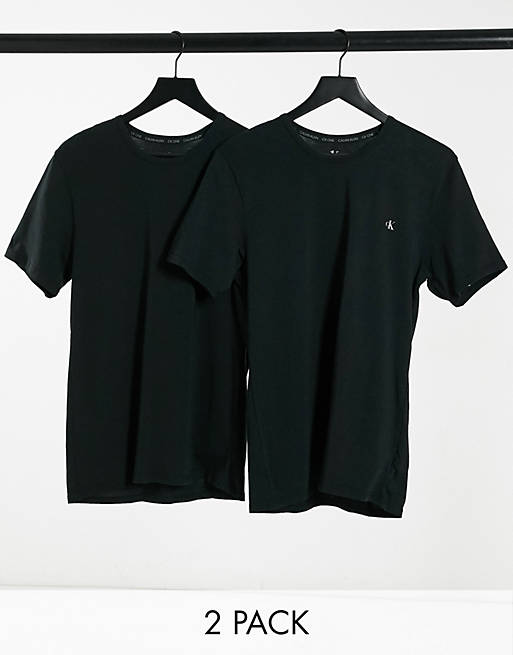 Pack de 2 camisetas negras de cuello redondo con logo en el pecho de CK One