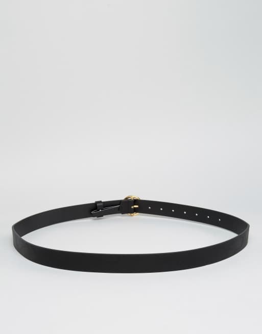 Pack de 2 cinturones negros para vaqueros para cadera y cintura con hebilla circular de ASOS DESIGN Curve, 2 de 4